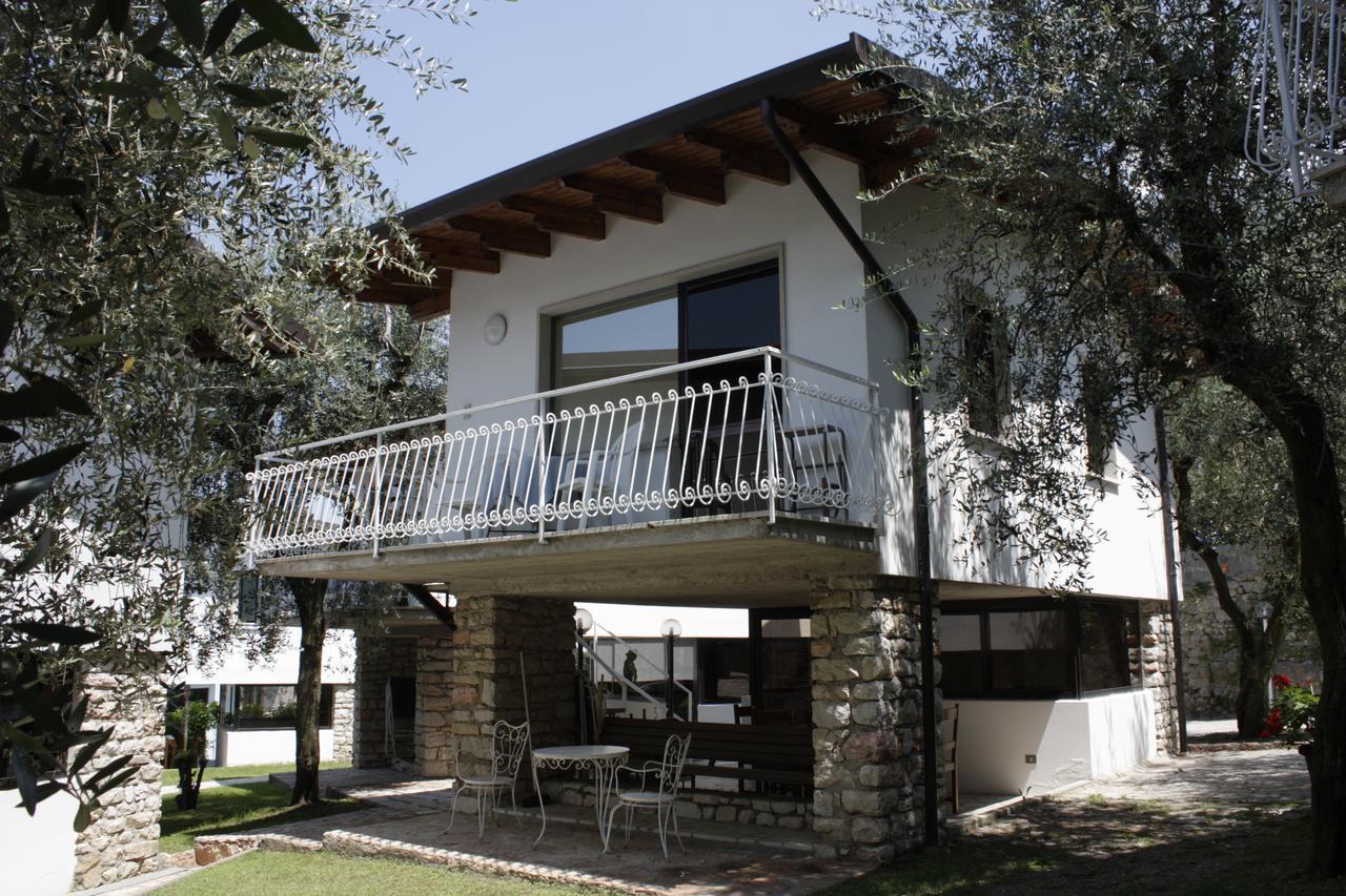 Villaggio Albergo Casa E Lago برنزوني سول جاردا المظهر الخارجي الصورة